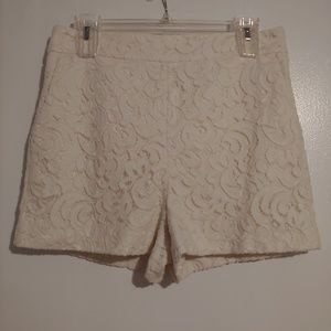 EXPRESS white lace dress shorts sz 8